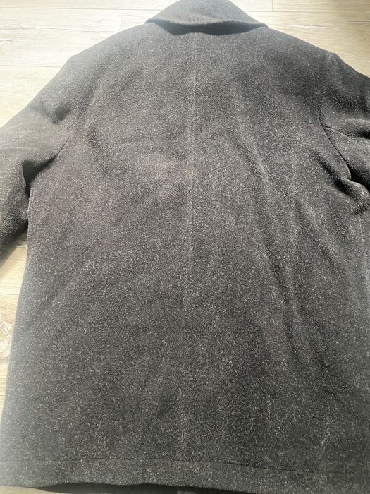 Krótki ocieplany płaszcz męski