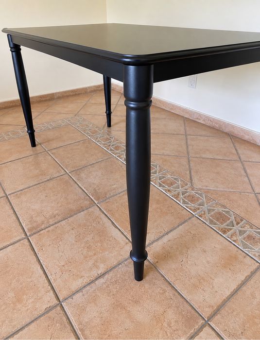 Mesa de jantar preta IKEA – NOVA, nunca usada!