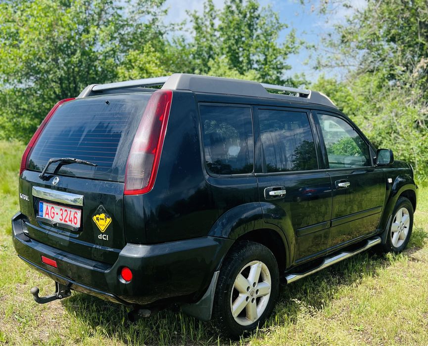 Продам Nissan X-Trail в кузові T30 2004року