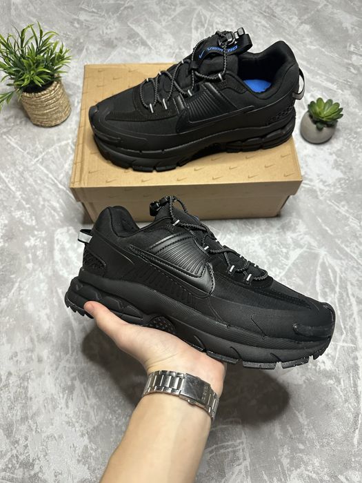Кросівки Nike Zoom Vomero Roam Gore-Tex