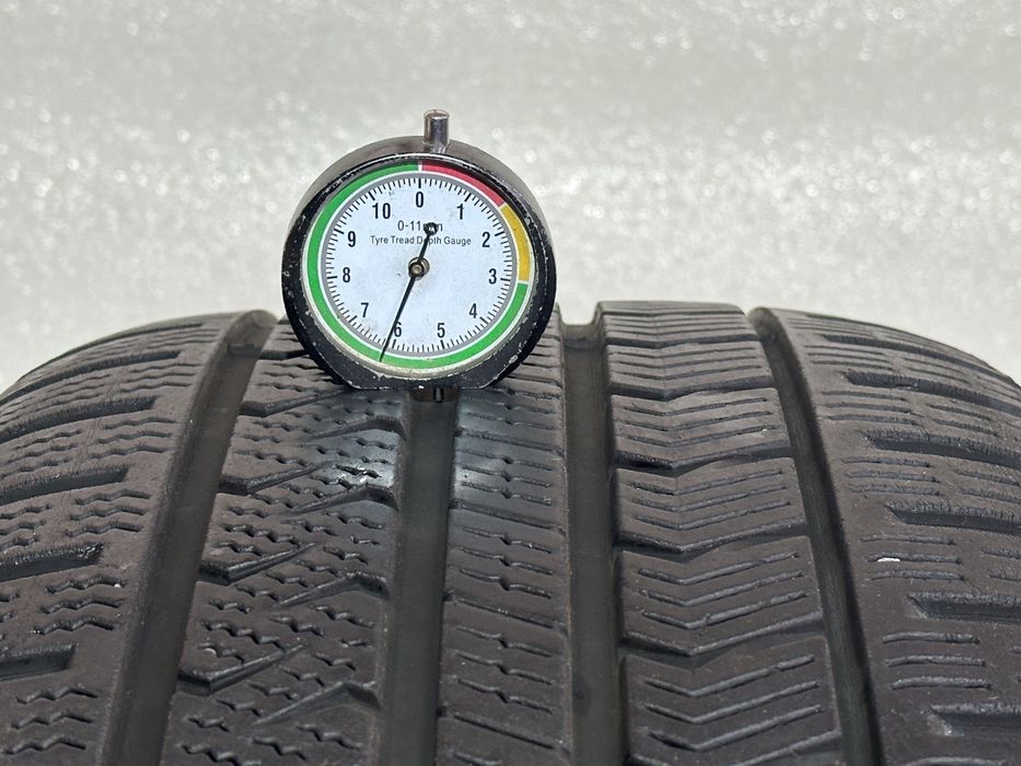 235/35 R19 Vredestein (1.шина  )