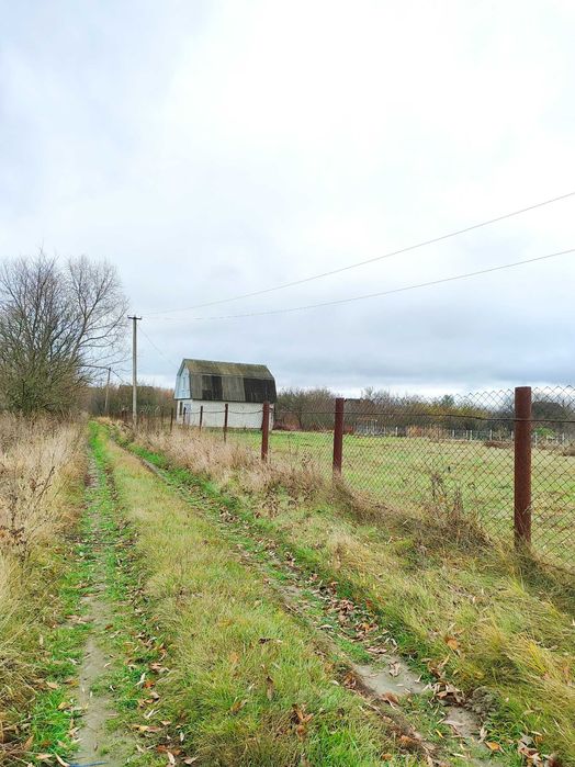 Дача з приватизованою ділянкою біля річки Десна с.Гориця / SZ