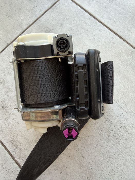 Ремень безпеки п/п Jeep Wrangler 2017-23