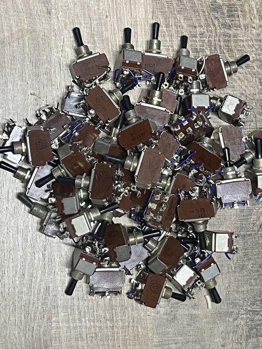 Тумблер П2Т-1