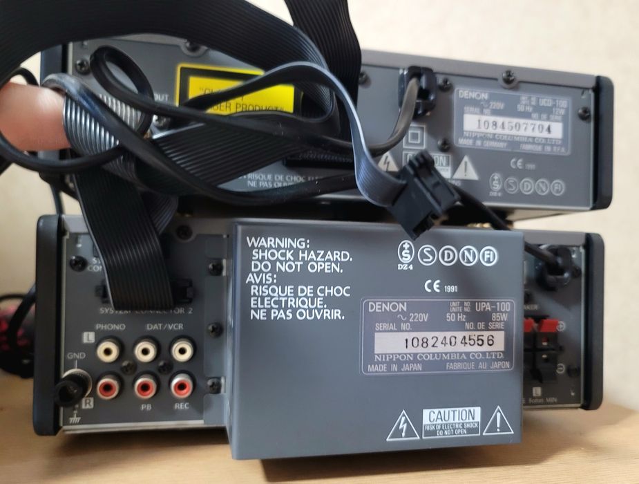 Винтажная мини система Denon D100 (ресивер и СД плеер)