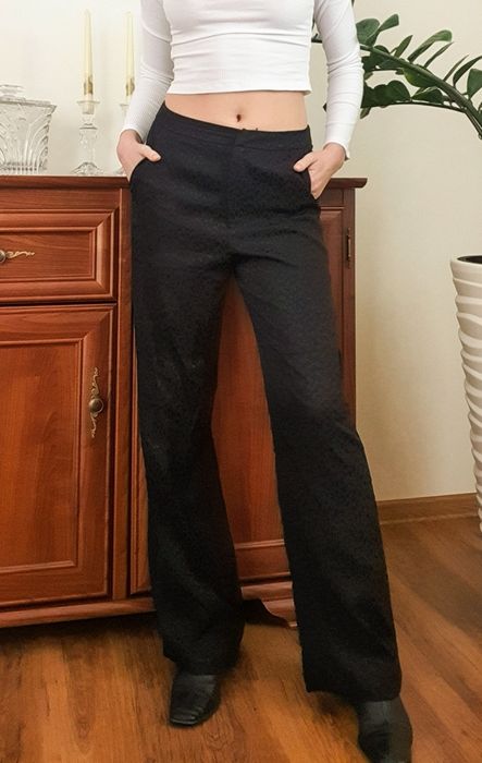 Czarne szerokie spodnie