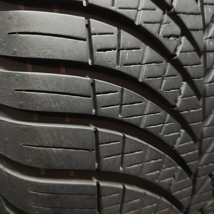 235/50/19 XL Goodyear z 2024 roku