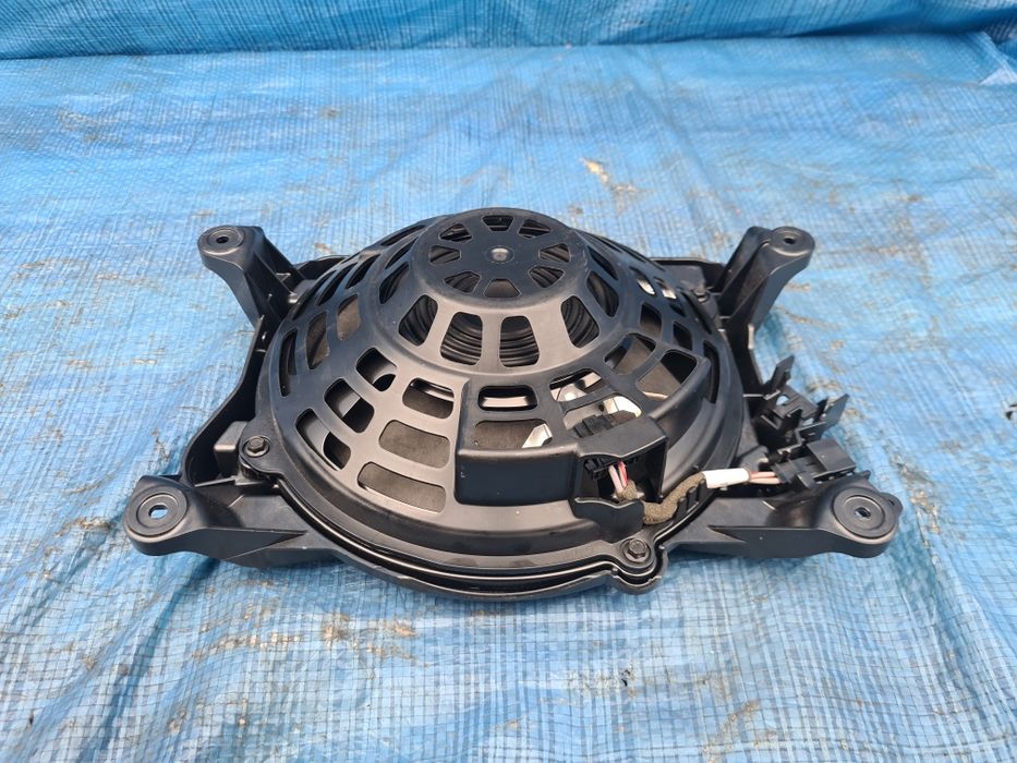 SUBWOOFER głośnik tył AUDI A6 C7 SEDAN oryginał bose
