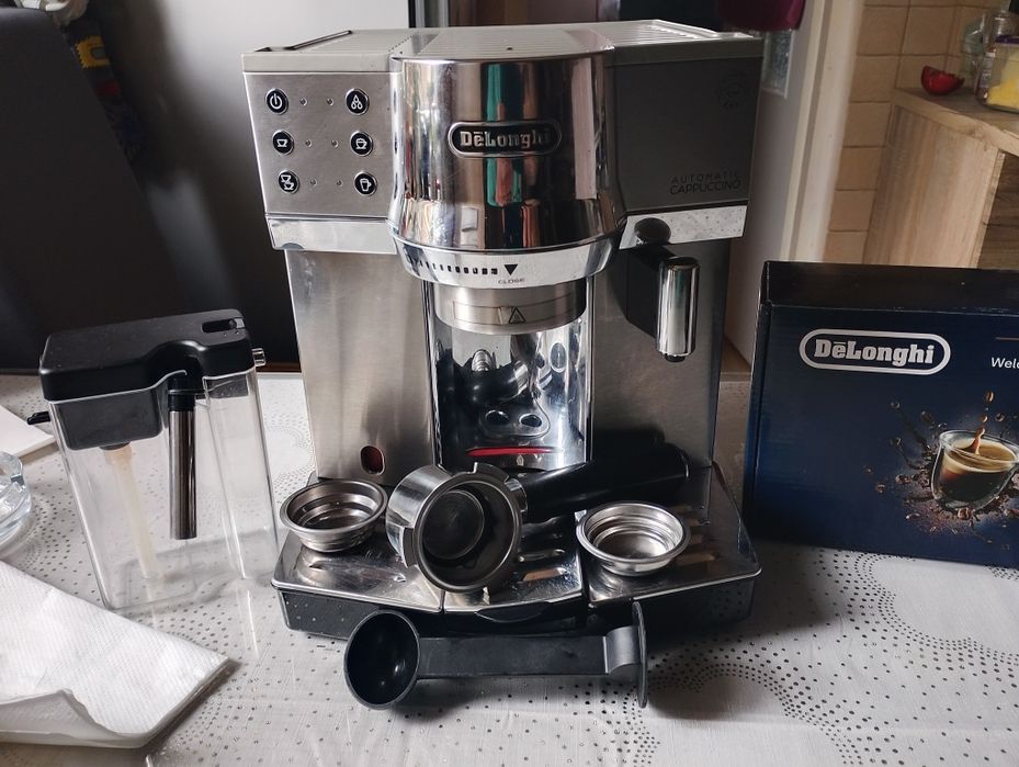 DeLonghi 860m ekspres do kawy