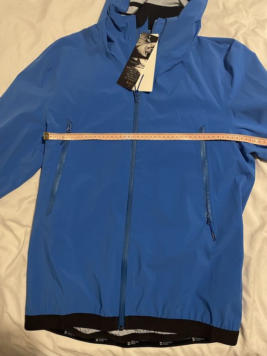 Kurtka przeciwdeszczowa