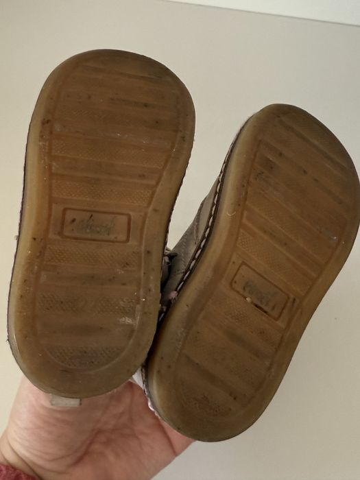 Emel trzewiki 22 pudrowy róż dziewczęce skóra naturalna wkładka 14 cm