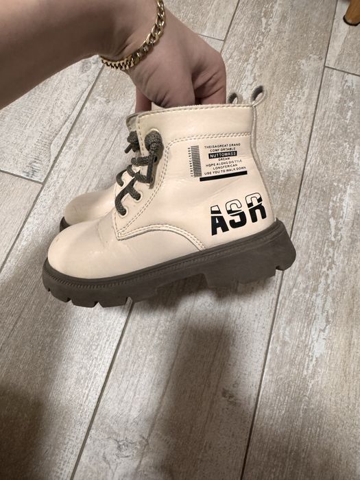 Ботинки демисезонные 28 размер