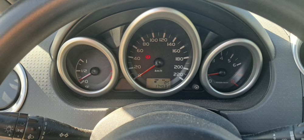 Mitsubishi colt 11 2005
