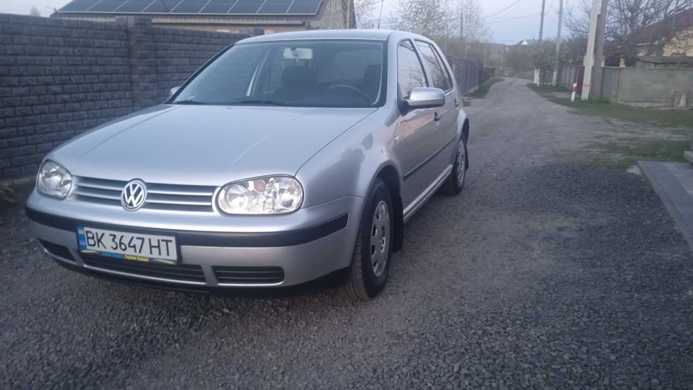 Продам  надійний гольф 4