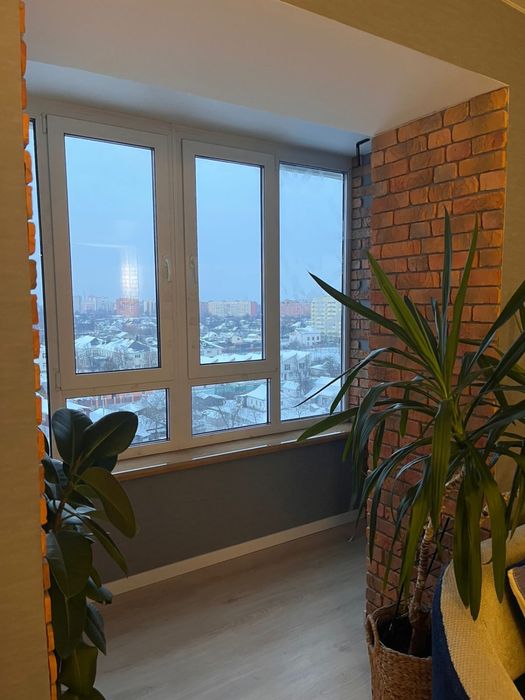 Продаж 2-кв 80 кв.м м.Бориспіль вул. Головатого.20