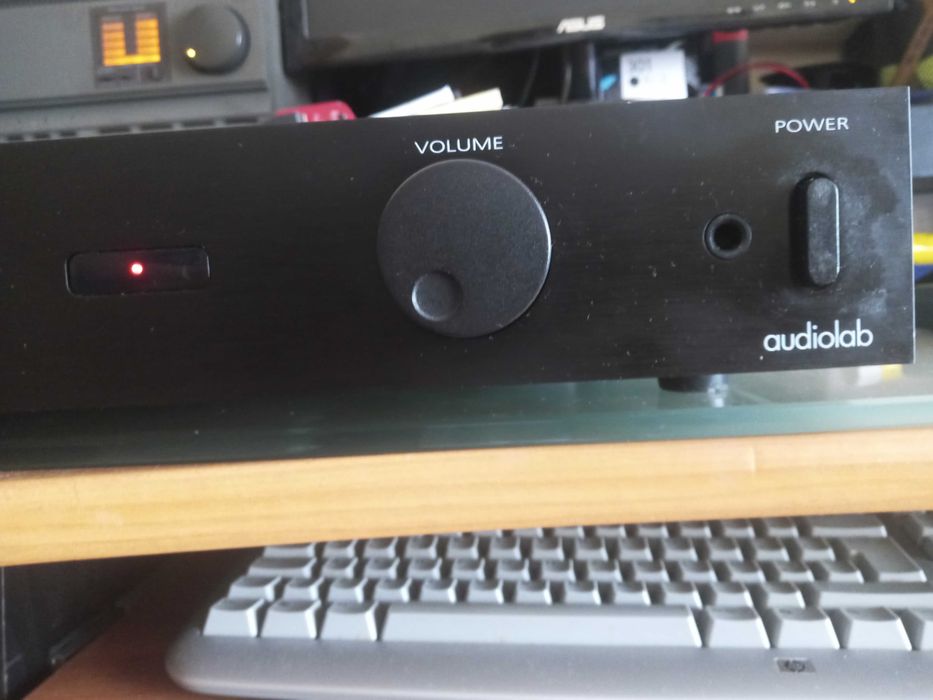 Amplificador Audiolab 8000S