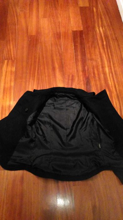 Casaco preto da marca Zara. Sem uso.