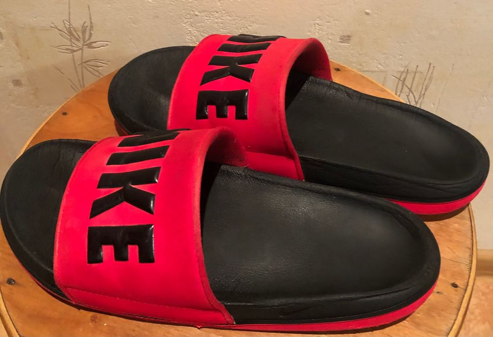 Тапки Nike eur 41 (26см)