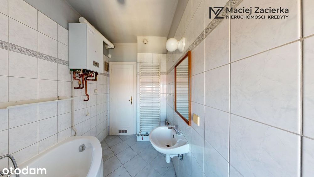 Centrum Bielska-Białej | Kamienica | 58,97 m² | 2 pokoje | Balkon