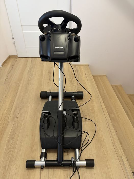 Kierownica i stojak Logitech