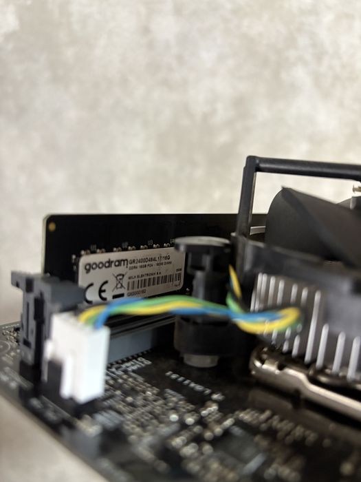 Комплект Intel core 9th gen+16gb ddr4