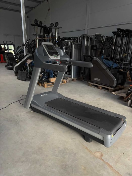 Bieżnia profesjonalna Precor USA 954i Experience Niezawodna