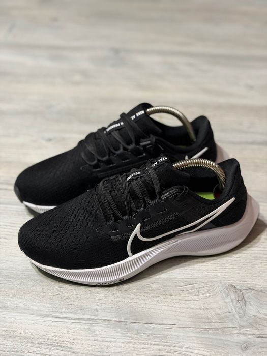 nike zoom pegasus 38 - купити жіноче взуття - Ціна на OLX.ua