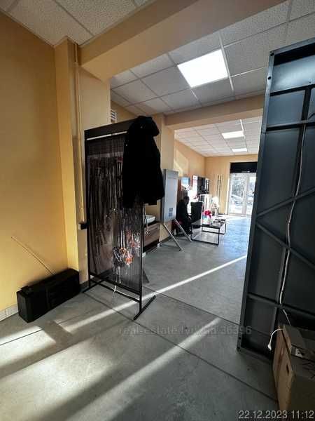 Оренда нежитлового приміщення, 100 м² | фасад | вул.Зелена.