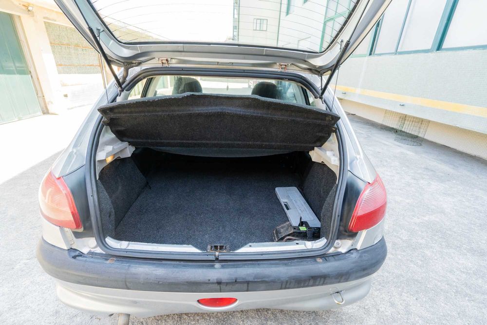 《RESERVADO》Peugeot 206 1.4 HDi Diesel (2002)
