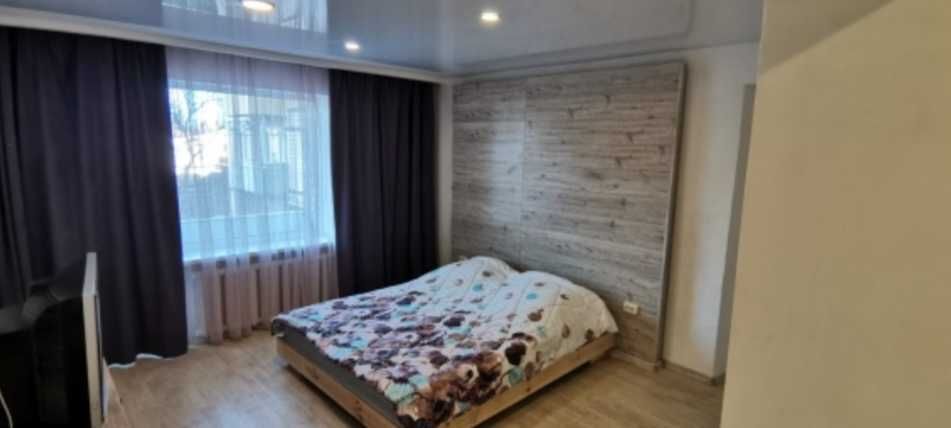 600/800 1 к/к пів доби/подобово, Сухий Фонтан, на 2 поверху