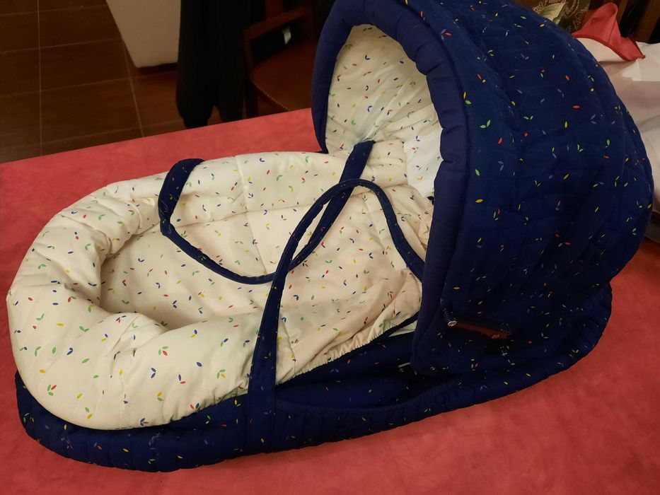 Alcofa de Bebé Confortável Sem Uso - À Venda449117094130503683