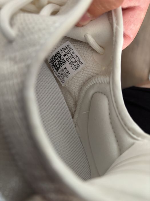 Yeezy boost 350 bone