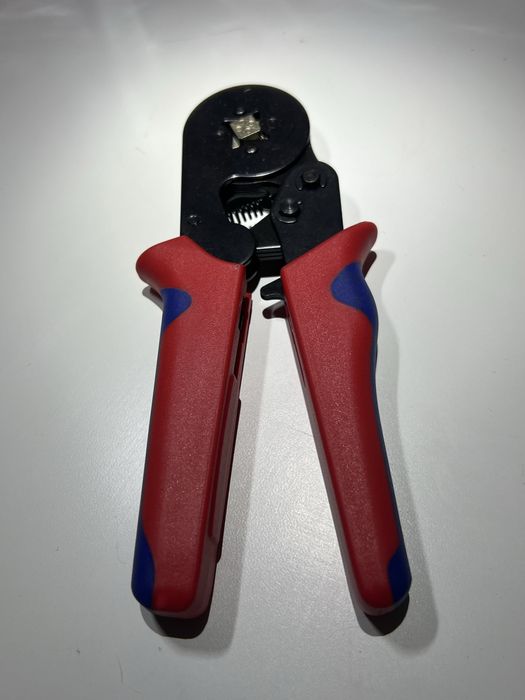 Alicate de cravar ponteiras