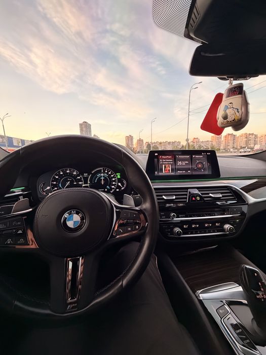 Продам BMW g30 2019 рік Київ Ідеал Гібрид