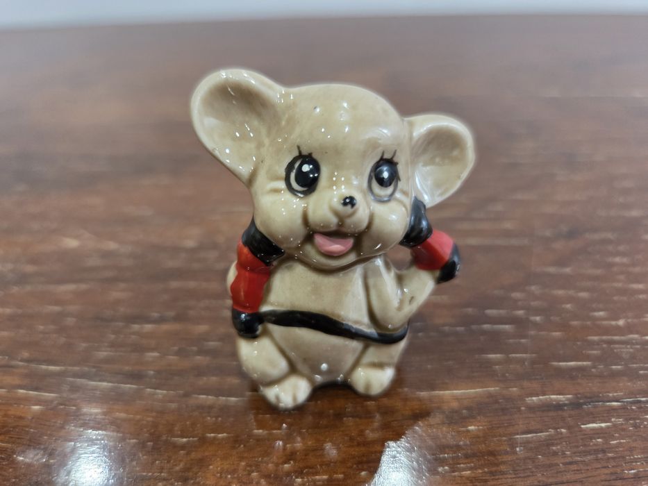 2 ratos em porcelana