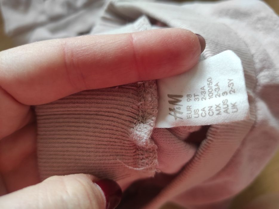 Dres h&m 98 miły w dotyku pudrowy róż z kapturem
