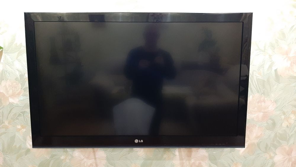 Продам телевізор LG 42lk451  б.у