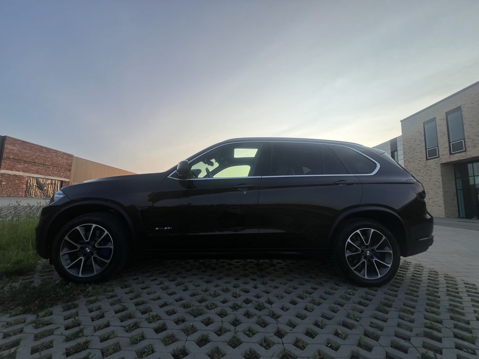 Продам BMW F15 2016 рік 4.4 бензин V8.