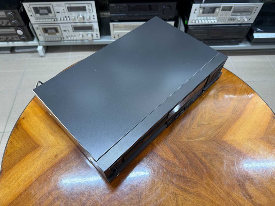 Odtwarzacz płyt CD Technics SL-P212A Audio