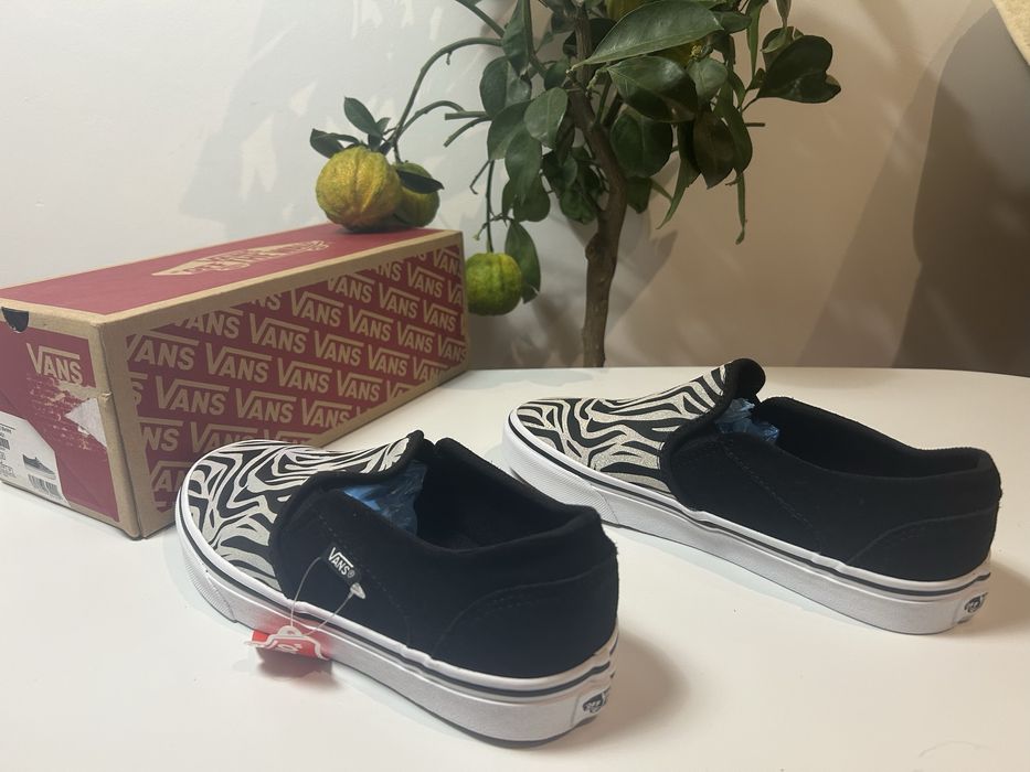 Uniwersal / Vans Asher Metatallic Zebra Slip On Skate Shops