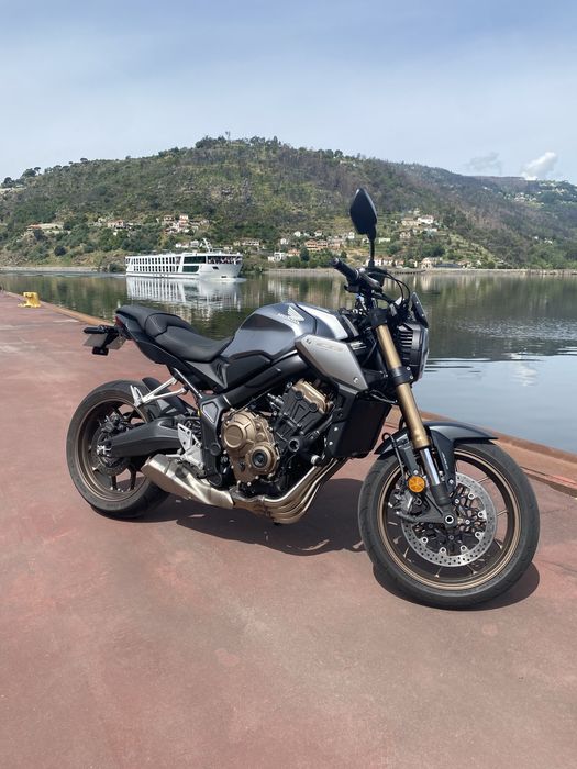 Honda CB650R | Março de 2022 | Apenas 7.526 km (70kw de livrete)