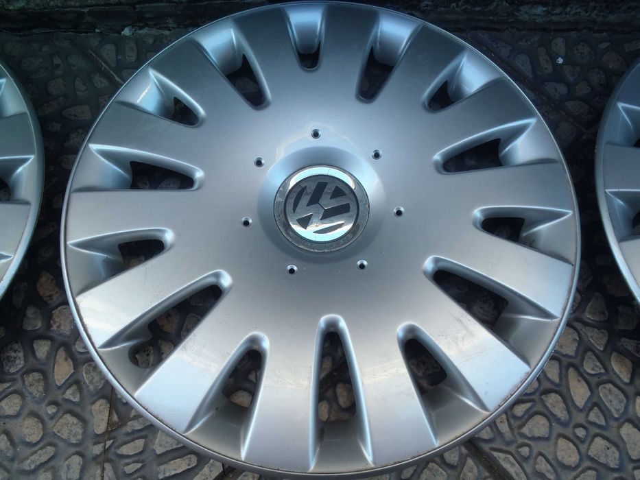 Dekle, kołpaki na koła 17" oryginalne od VW golf 5 w ładnym stanie.