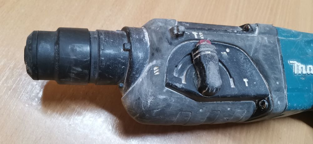 Makita Hr2470 перфоратор оріджинал