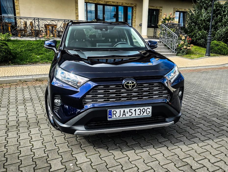 Toyota RAV4 2.0 VVT-iE 175KM, Bezwypadkowa w Idealnym Stanie
