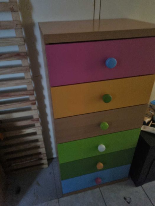 Mobiliário de menina solteira