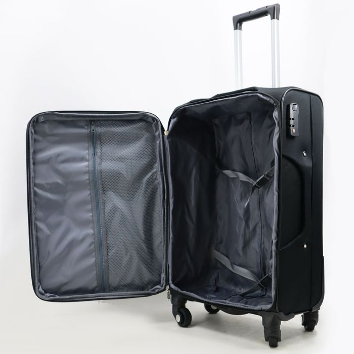 Чемодан валіза дорожній на колесах