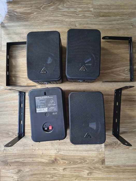 Behringer 1C-BK - cztery ultrakompaktowe monitory studyjne