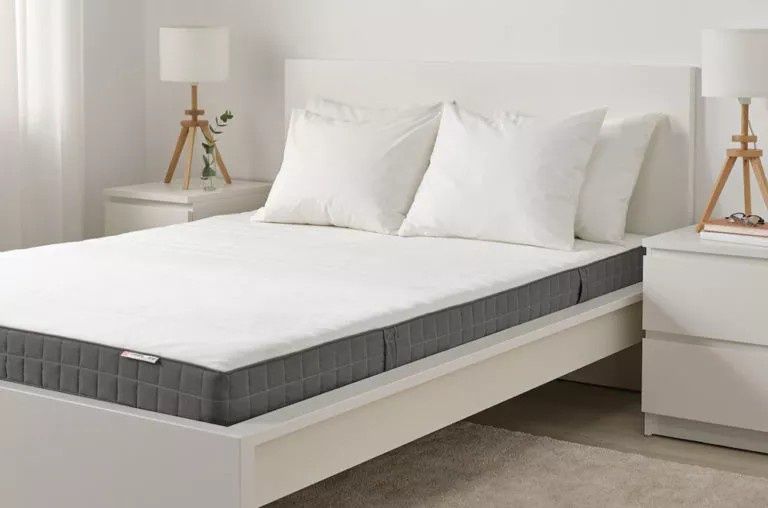 Colchão esponja IKEA 200 x 140cm