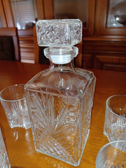 Conjunto de copos de uisque