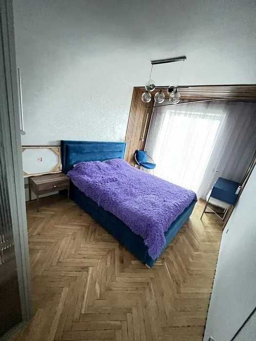 Продам 3к квартиру метро Левада.Цирк